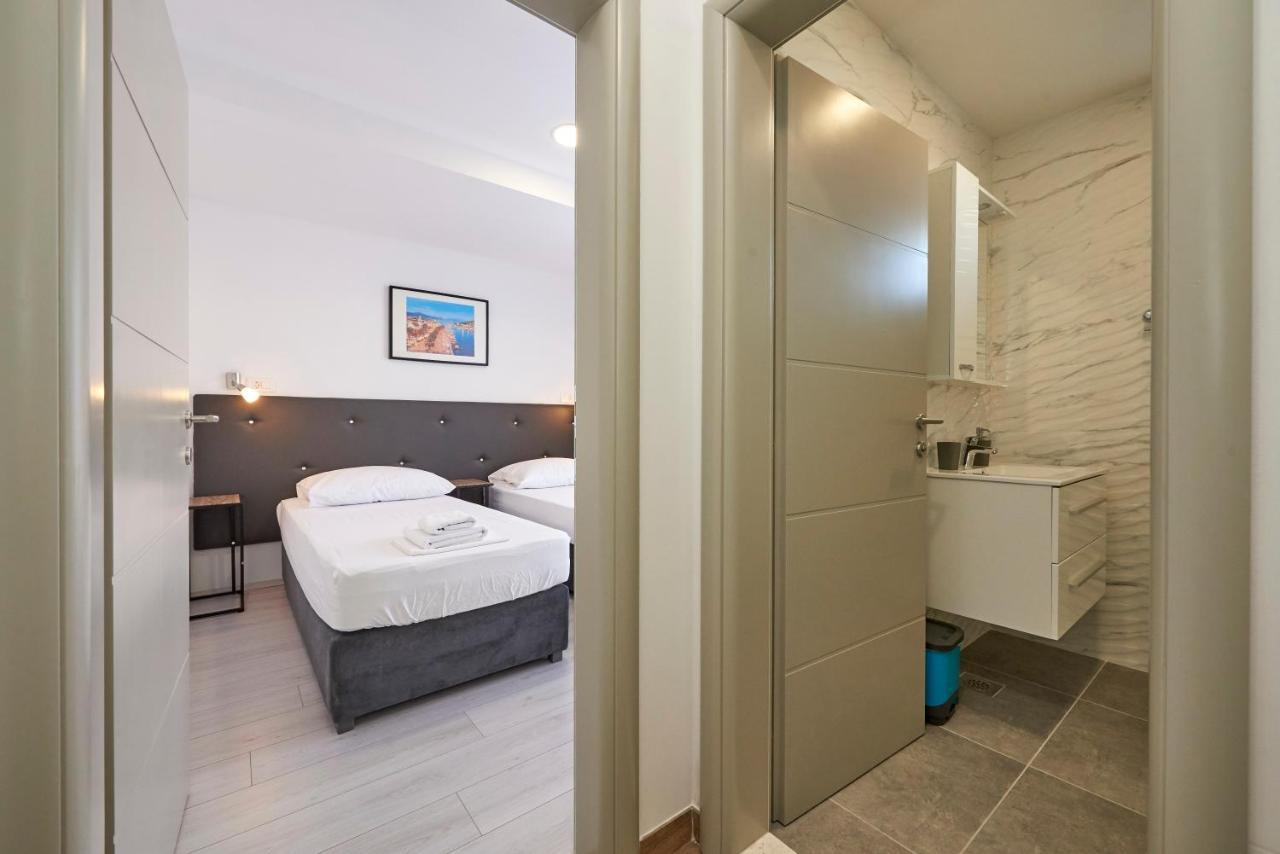 Apartments & Rooms Zaja Trogir Bilik gambar