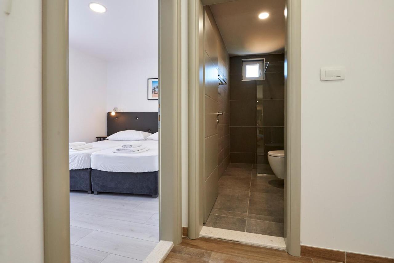Apartments & Rooms Zaja Trogir Bilik gambar
