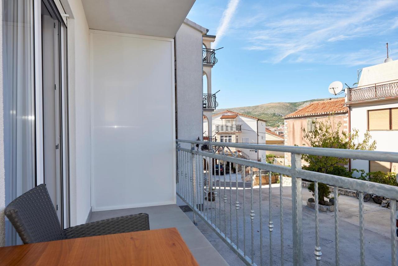 Apartments & Rooms Zaja Trogir Luaran gambar