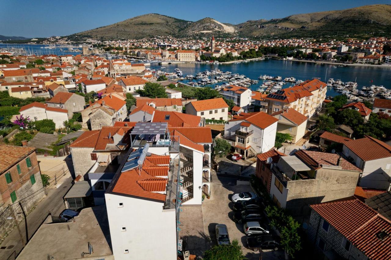 Apartments & Rooms Zaja Trogir Luaran gambar