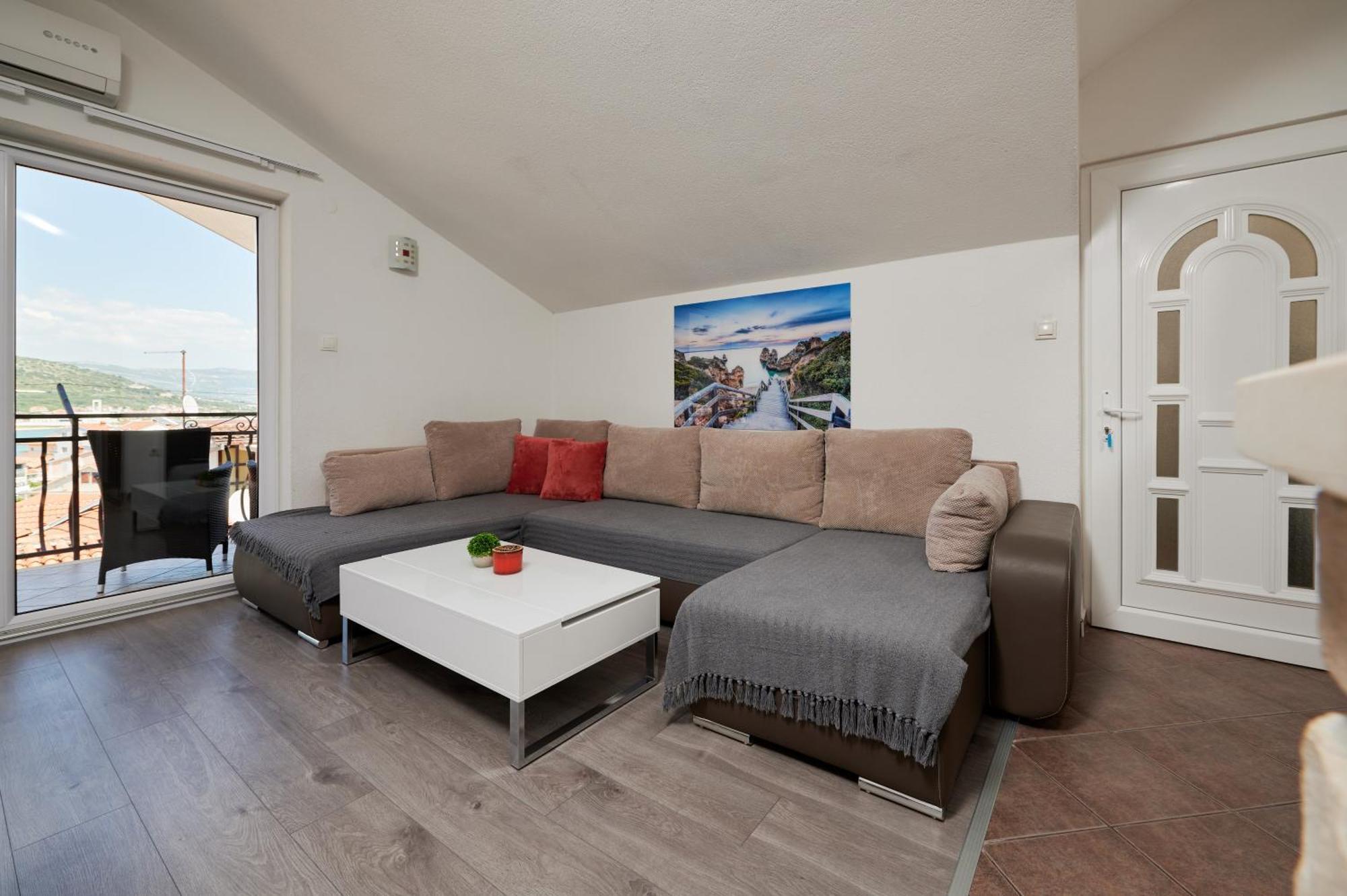 Apartments & Rooms Zaja Trogir Bilik gambar