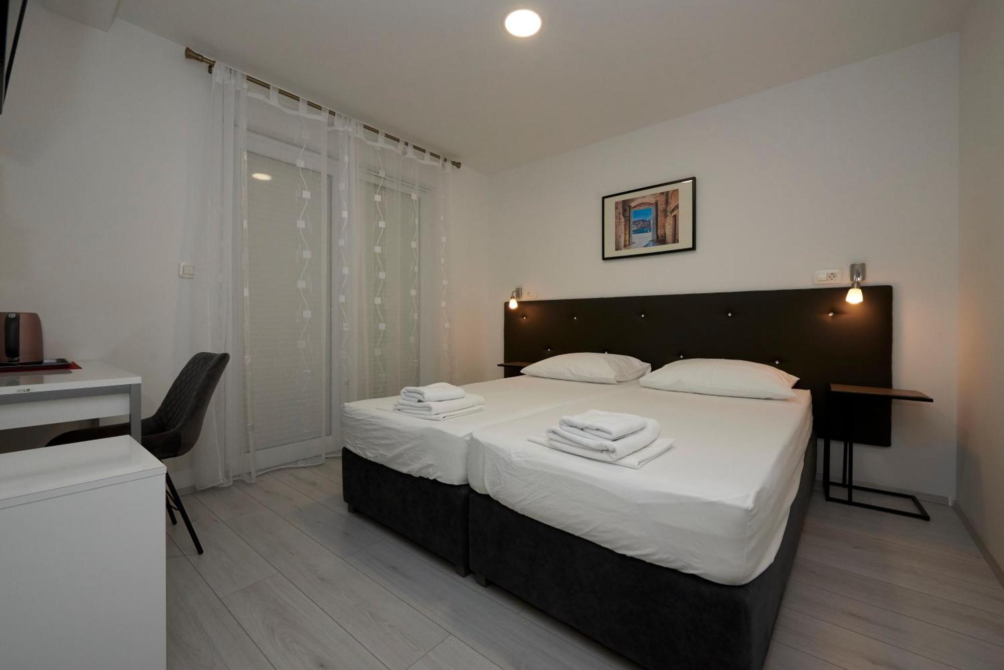 Apartments & Rooms Zaja Trogir Bilik gambar
