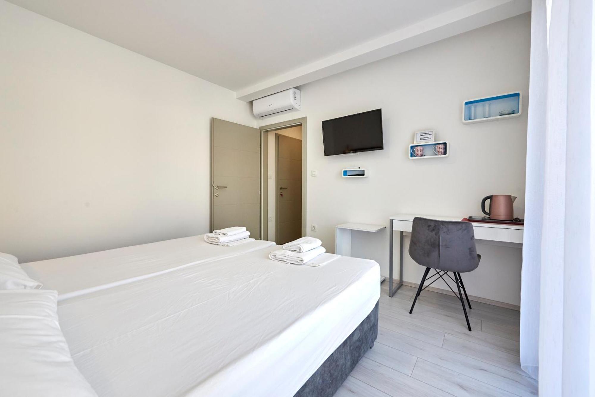 Apartments & Rooms Zaja Trogir Bilik gambar